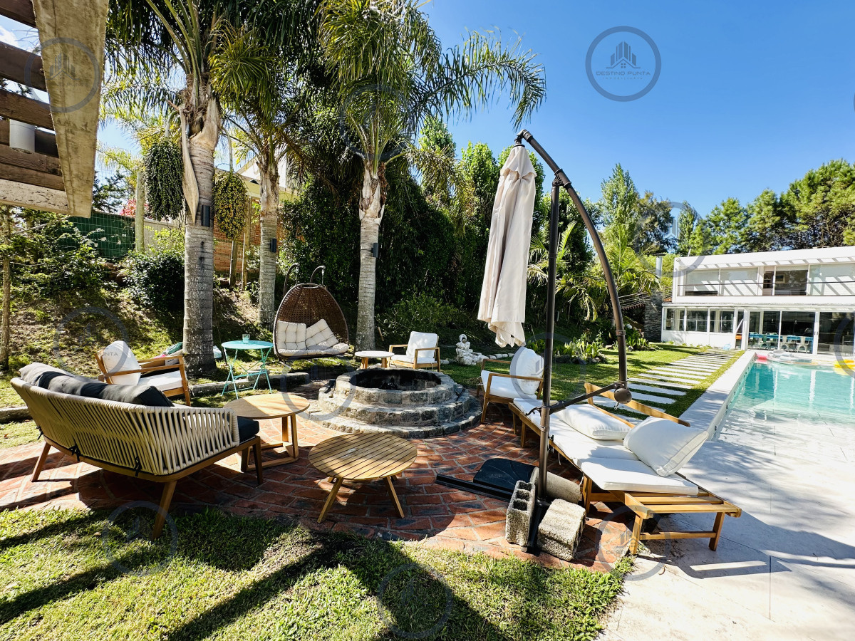Casa de 6 Dormitorios en Barrio Privado con Piscina, Alquiler Anual, Punta del Este — fotografía 4