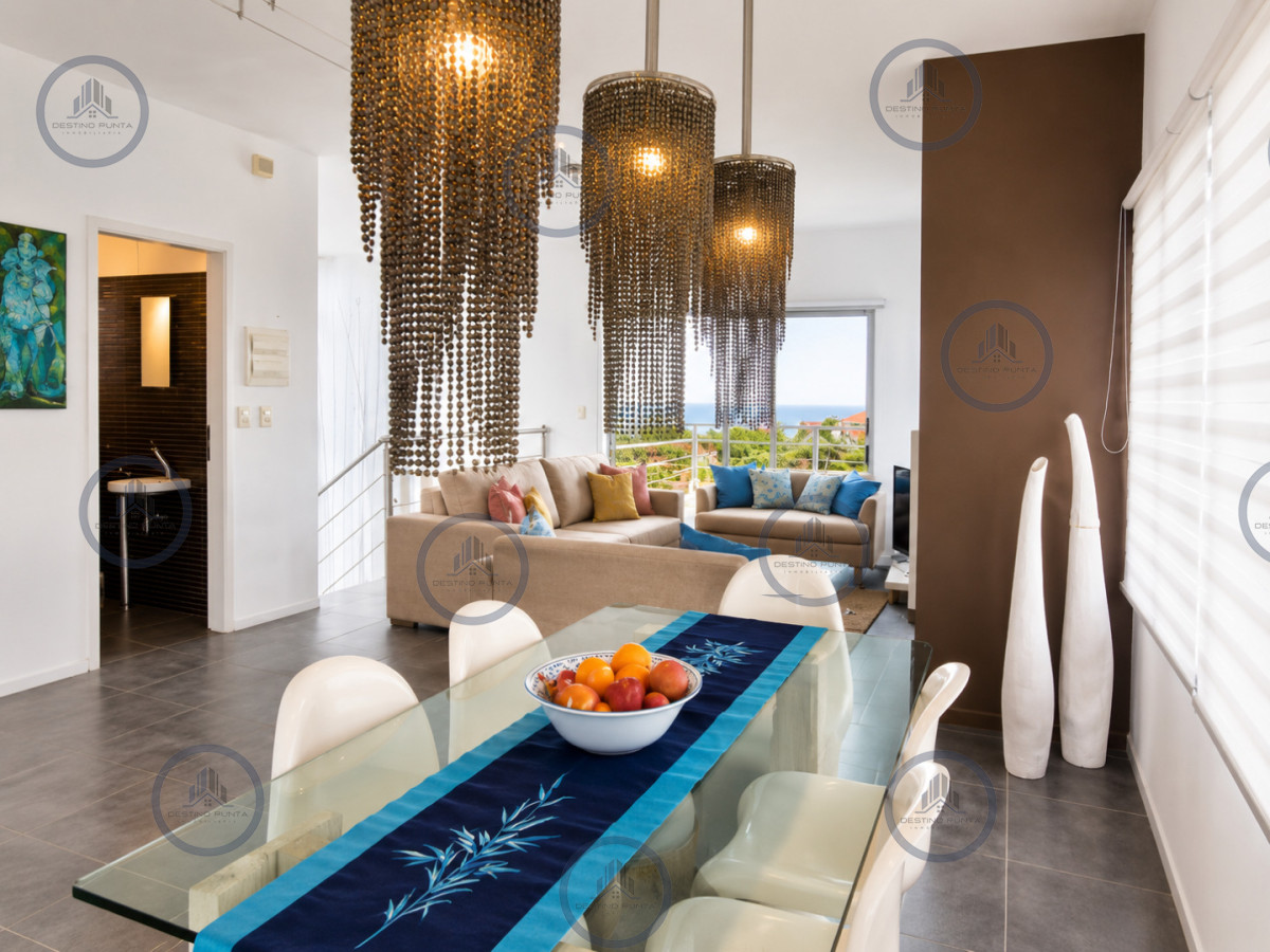 Excelente Casa de 3 Dormitorios más Dependencia y Piscina en Manantiales, Punta del Este — fotografía 3