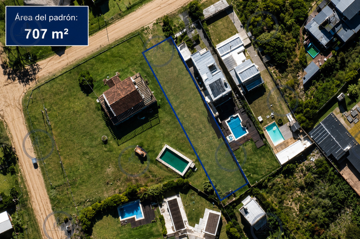 Casa ID.3283 - Propiedad + 1.971 m² de terreno con proyecto de desarrollo en Montoya, La Barra
