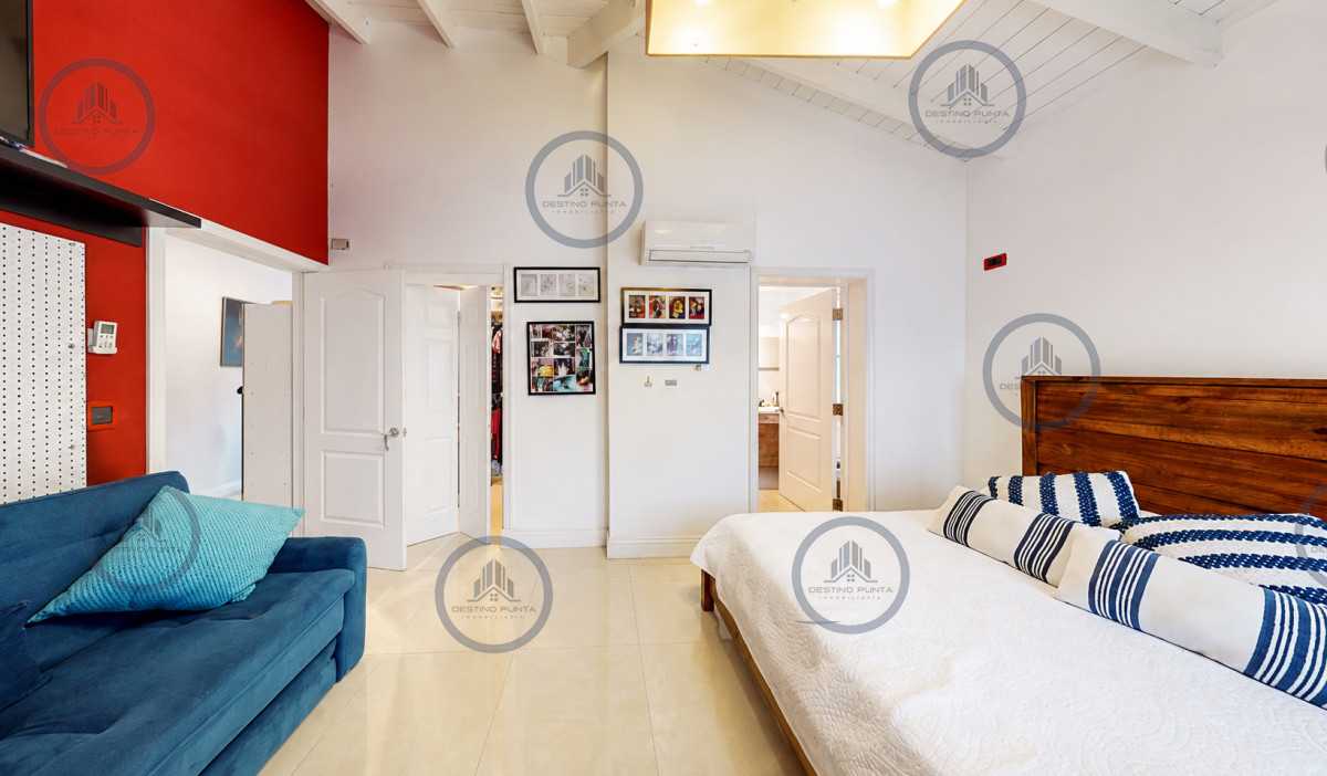 Casa ID.375 - Excelente Casa de 5 Dormitorios en Barrio Privado La Arbolada, Punta del Este