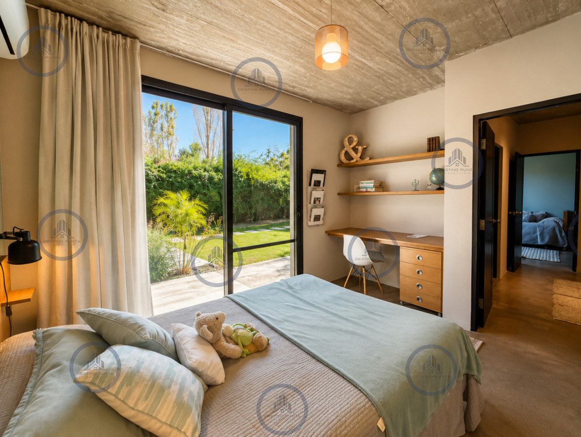 Casa ID.136 - Excelente Casa de 4 Dormitorios y Piscina Climatizada en Barrio Privado, La Arbolada - Punta del Este, Venta