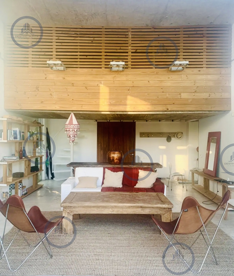 Moderna Casa de 4 Dormitorios y Piscina en Playa Mansa, Alquiler de Temporada — fotografía 3