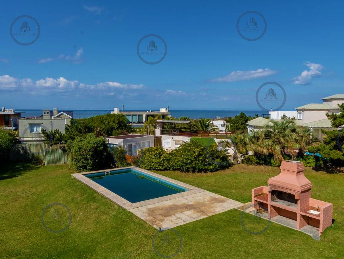 Casa ID.1097 - Excelente Casa de 4 Dormitorios con Vista al Mar y Piscina en Montoya, La Barra