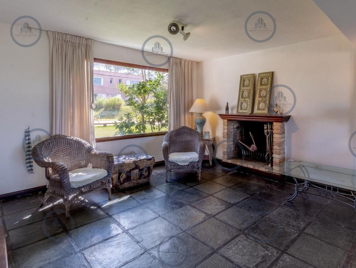Casa ID.1097 - Excelente Casa de 4 Dormitorios con Vista al Mar y Piscina en Montoya, La Barra