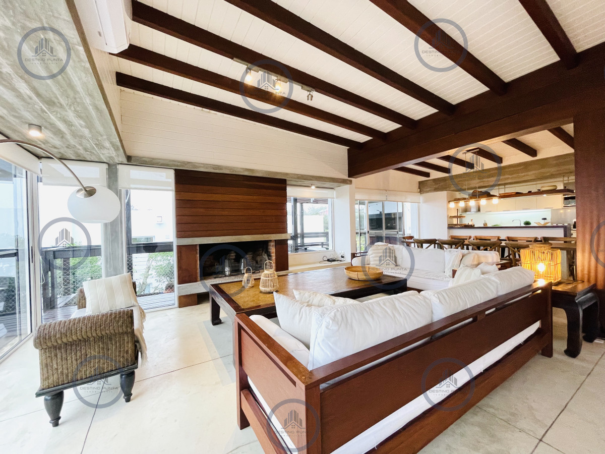 Casa ID.533 - Excelente Casa de 5 Dormitorios en Manantiales, Punta del Este