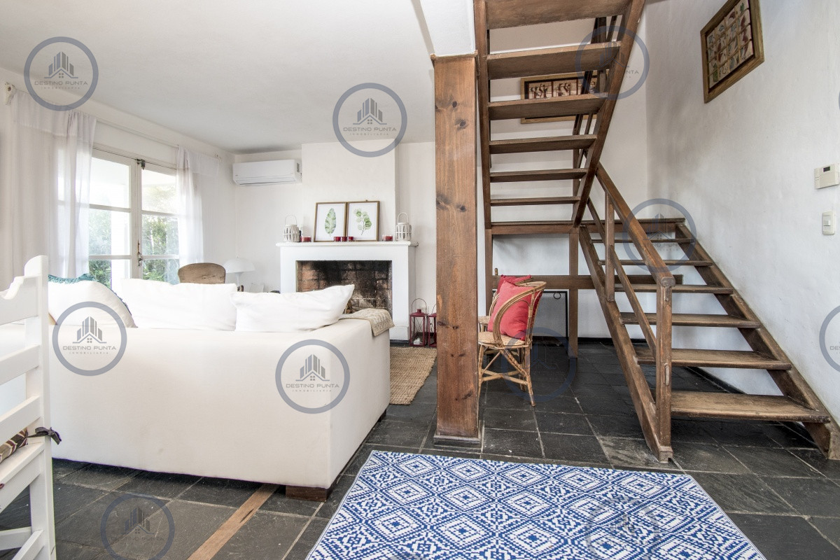 Casa ID.393 - Excelente Casa de 4 Dormitorios con Piscina y Parrillero en Montoya, La Barra