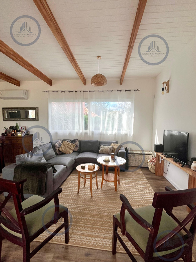 Casa ID.2838 - Casa de 3 dormitorios y 2 baños con piscina en barrio Marly, Punta del Este