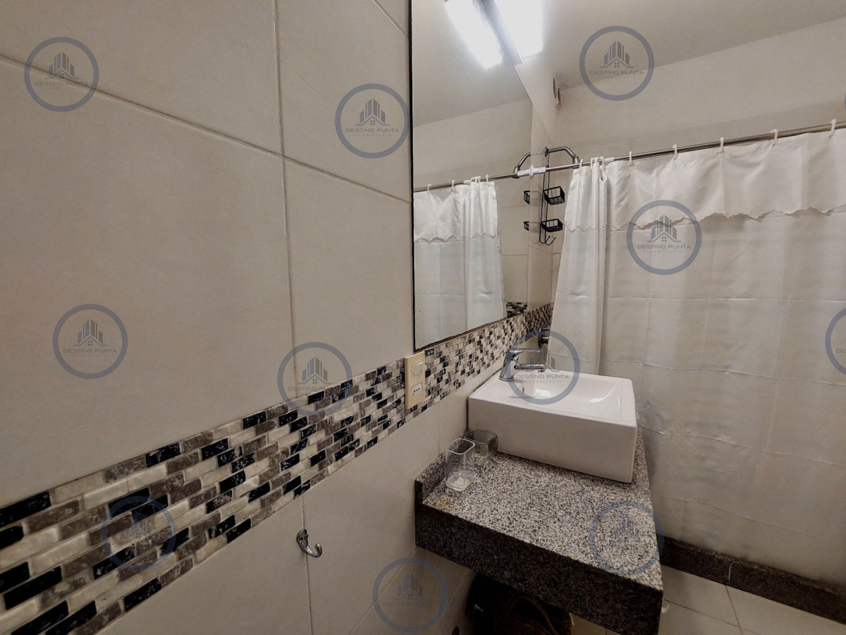 Casa ID.978 - Excelente Casa de 6 Dormitorios y Piscina en Montoya, La Barra