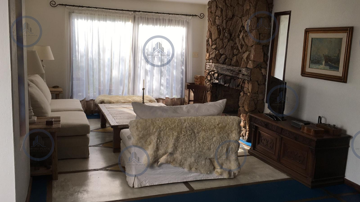 Excelente Casa de 4 Dormitorios en La Barra — fotografía 3