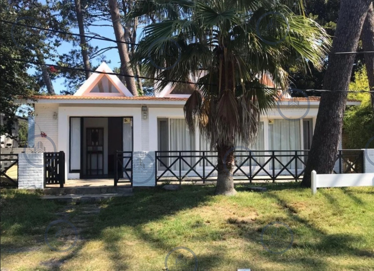 Casa ID.3109 - Cómoda Casa de 5 Dormitorios, Parrillero y Gran Jardín en San Rafael, Punta del Este
