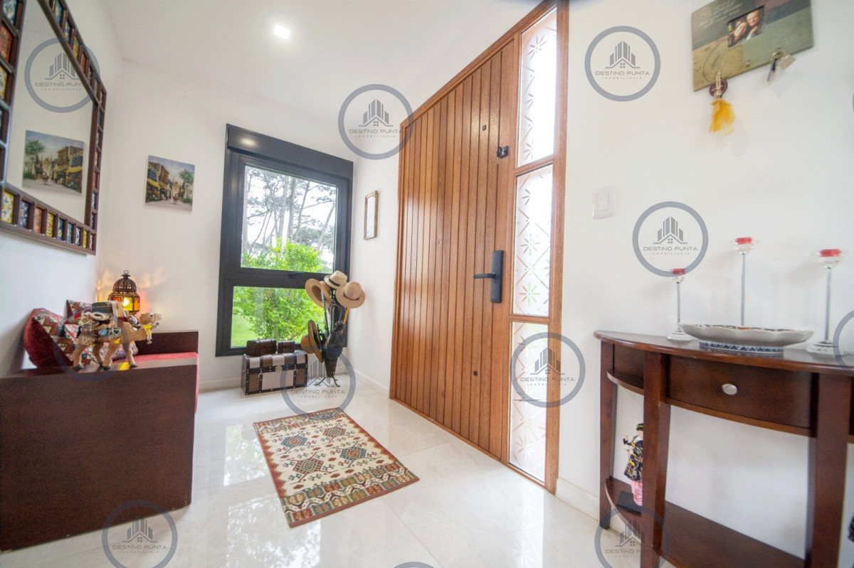 Casa ID.2366 - Casa en venta en San Rafael de 5 dormitorios, a estrenar