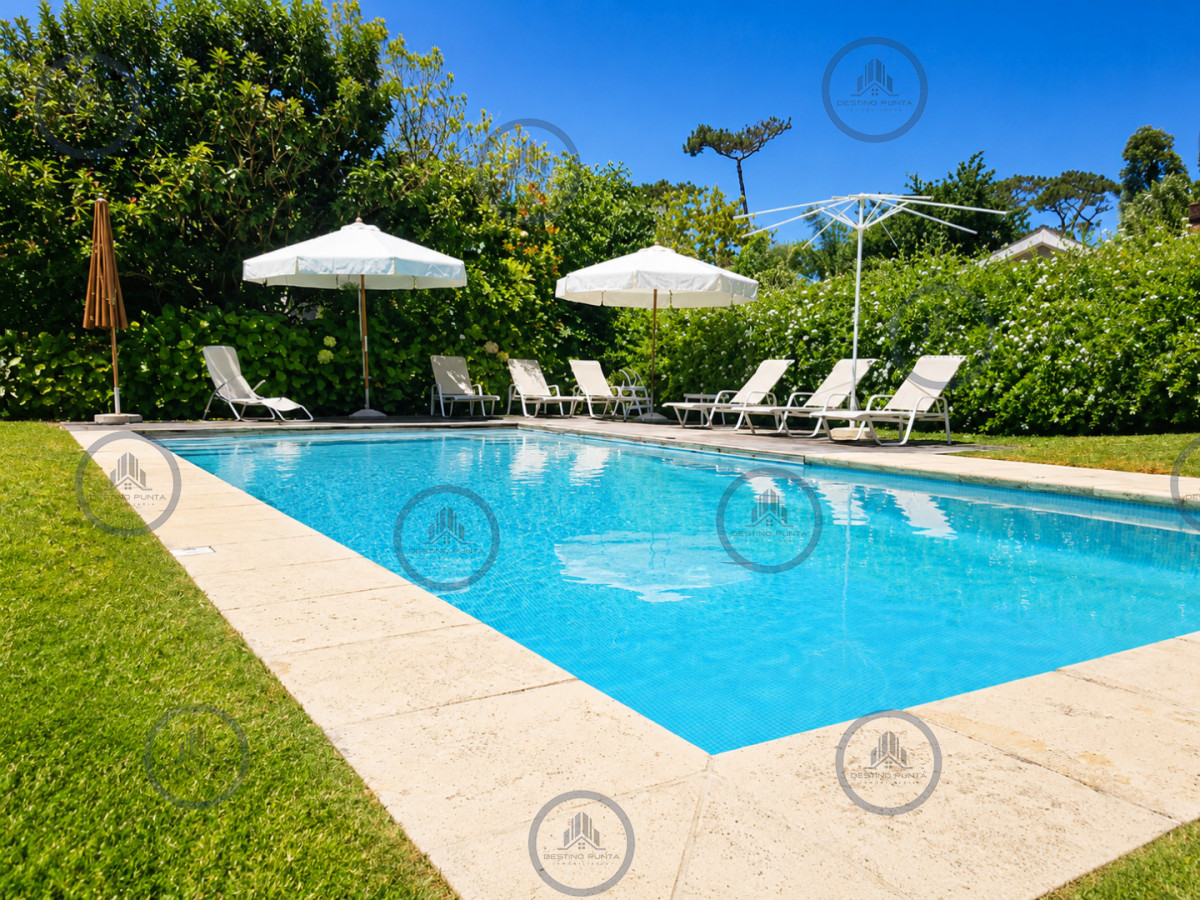 Casa de 5 Suites con Piscina y Parrillero en San Rafael, Punta del Este — fotografía 4