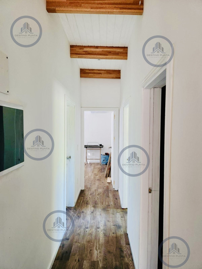 Casa ID.2838 - Casa de 3 dormitorios y 2 baños con piscina en barrio Marly, Punta del Este