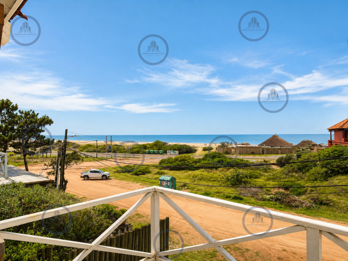 Casa ID.393 - Oportunidad en venta! Excelente Casa de 4 Dormitorios con Piscina y Parrillero en Montoya, La Barra