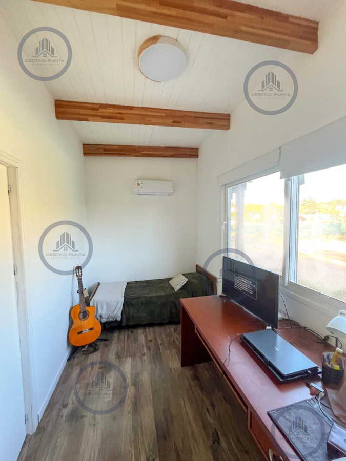 Casa ID.2838 - Casa de 3 dormitorios y 2 baños con piscina en barrio Marly, Punta del Este