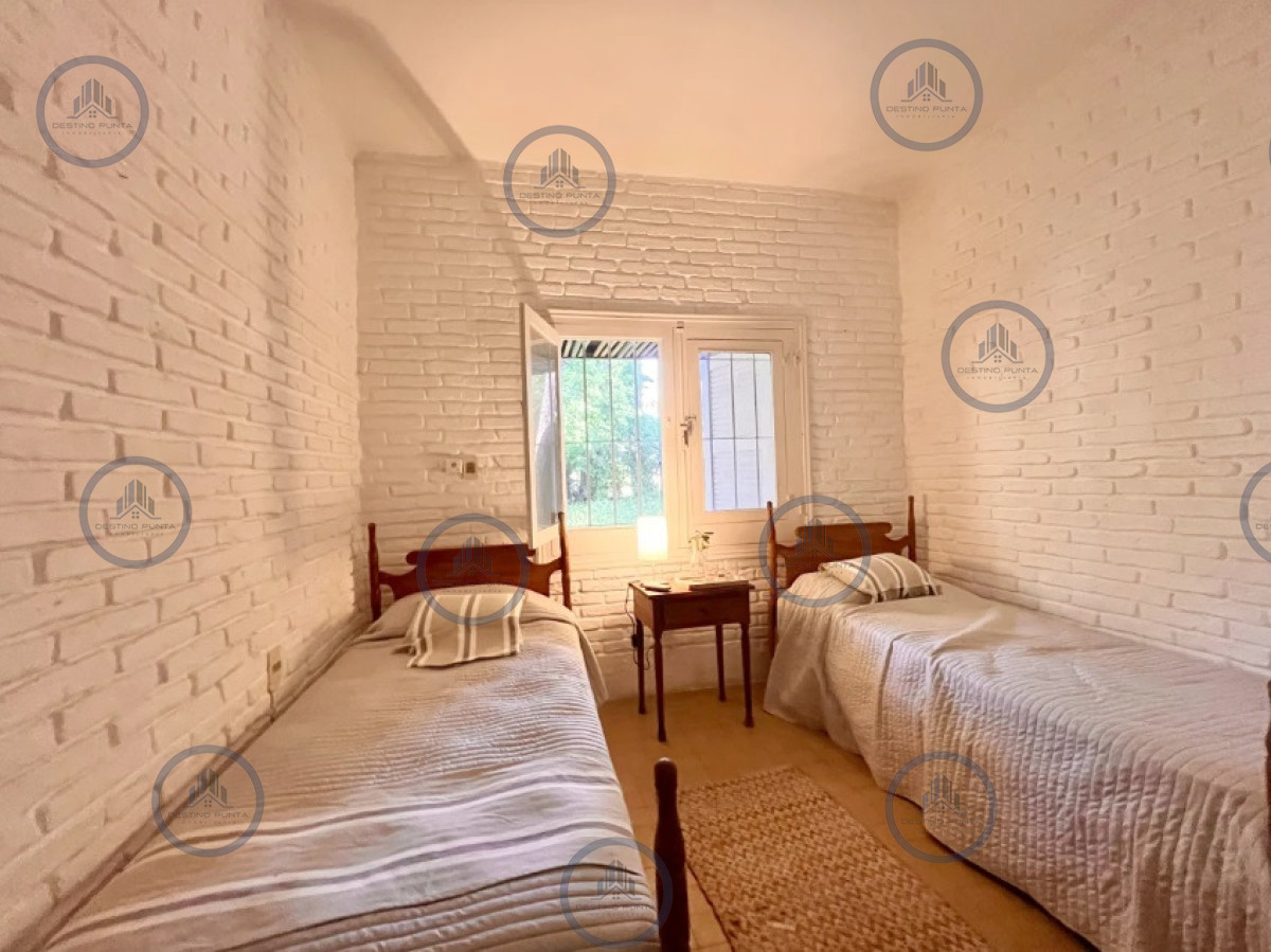 Casa ID.3109 - Cómoda Casa de 5 Dormitorios, Parrillero y Gran Jardín en San Rafael, Punta del Este