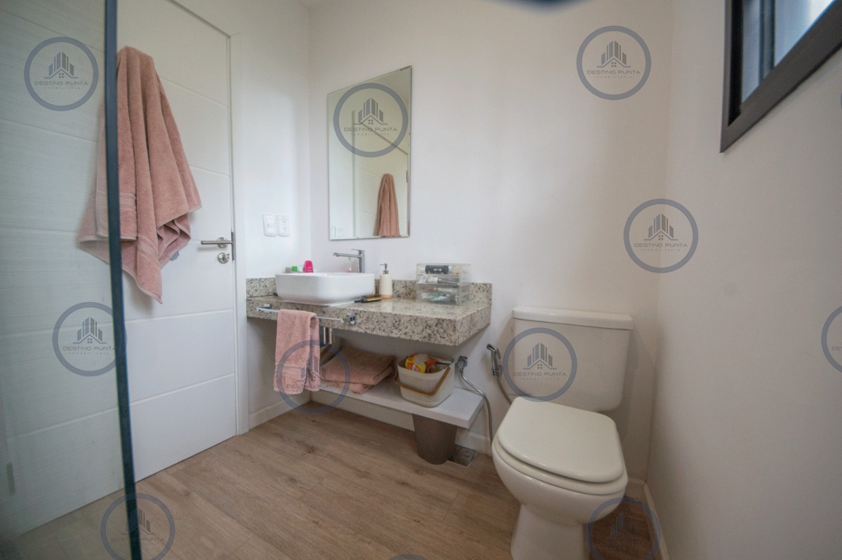 Casa ID.2366 - Casa en venta en San Rafael de 5 dormitorios, a estrenar
