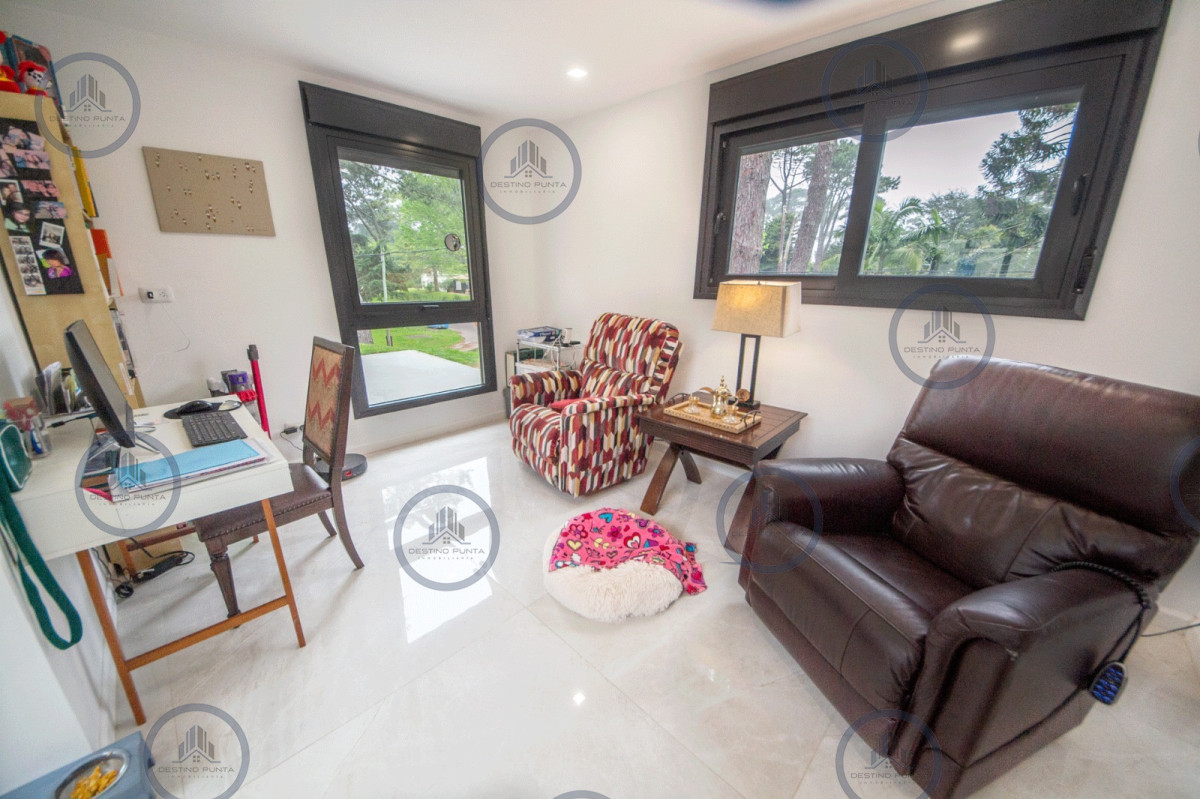 Casa ID.2366 - Casa en venta en San Rafael de 5 dormitorios, a estrenar