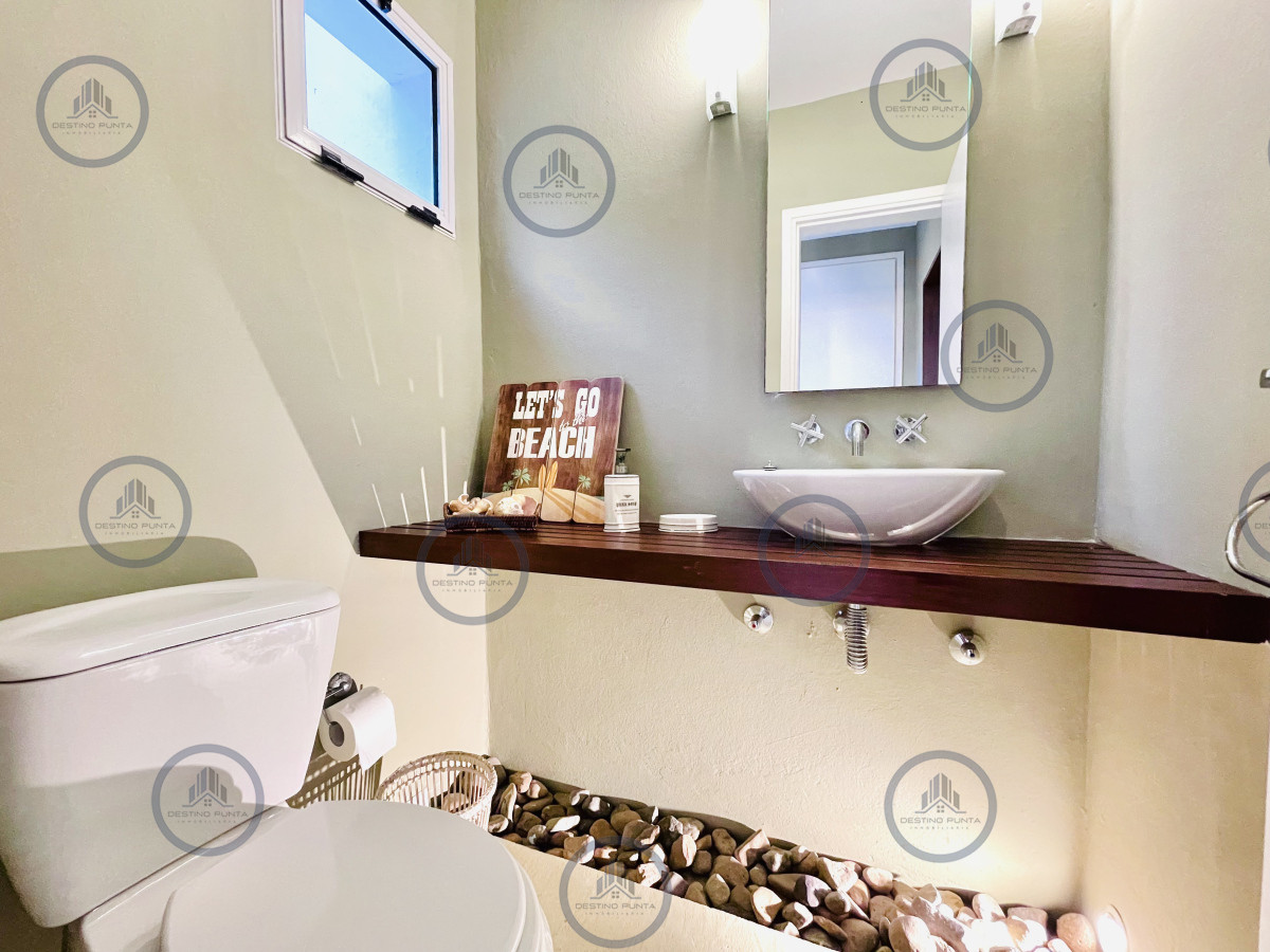Casa ID.533 - Excelente Casa de 5 Dormitorios en Manantiales, Punta del Este