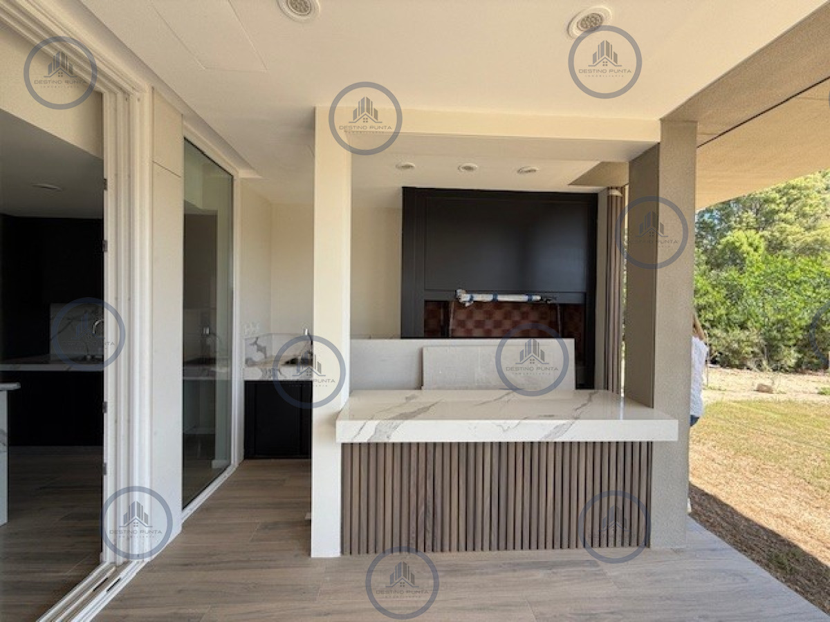 Casa ID.2345 - Casa en venta y alquiler en Barrio Cerrado La Reserva de Montoya