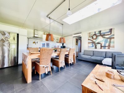 Moderna Casa de 2 Dormitorios, Piscina Climatizada y Parrillero en La Barra, Alquiler Anual e Invernal