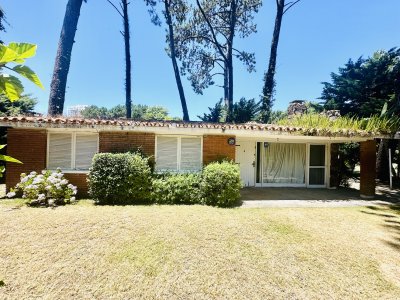 Venta de Chalet PH clásico de Litman en playa Mansa parada 8 a Reciclar