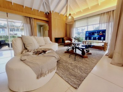 Excelente Casa de 6 Dormitorios y Piscina en Montoya, La Barra