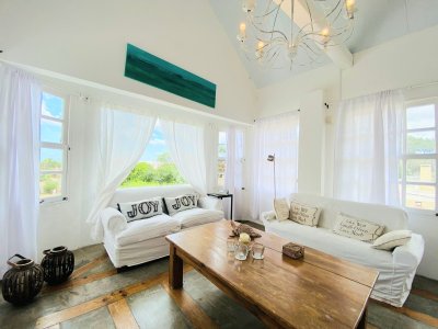 Excelente Casa de 4 Dormitorios en Montoya, La Barra