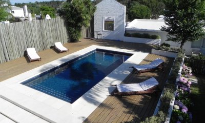 Excelente Casa de 6 Dormitorios y Piscina en La Barra, Venta y Alquiler