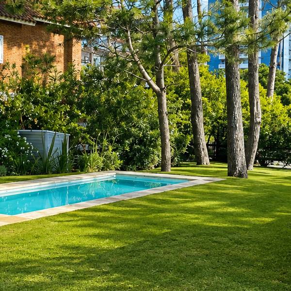 Casa de 3 Dormitorios más Dependencia y Piscina, en Aidy Grill Punta del Este, Ubicada a pasos del Mar