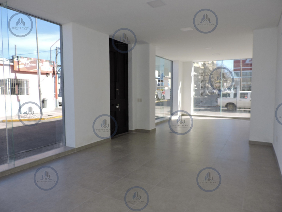 Local Comercial ID.3215 - Local comercial en centro de Maldonado Alquiler Anual