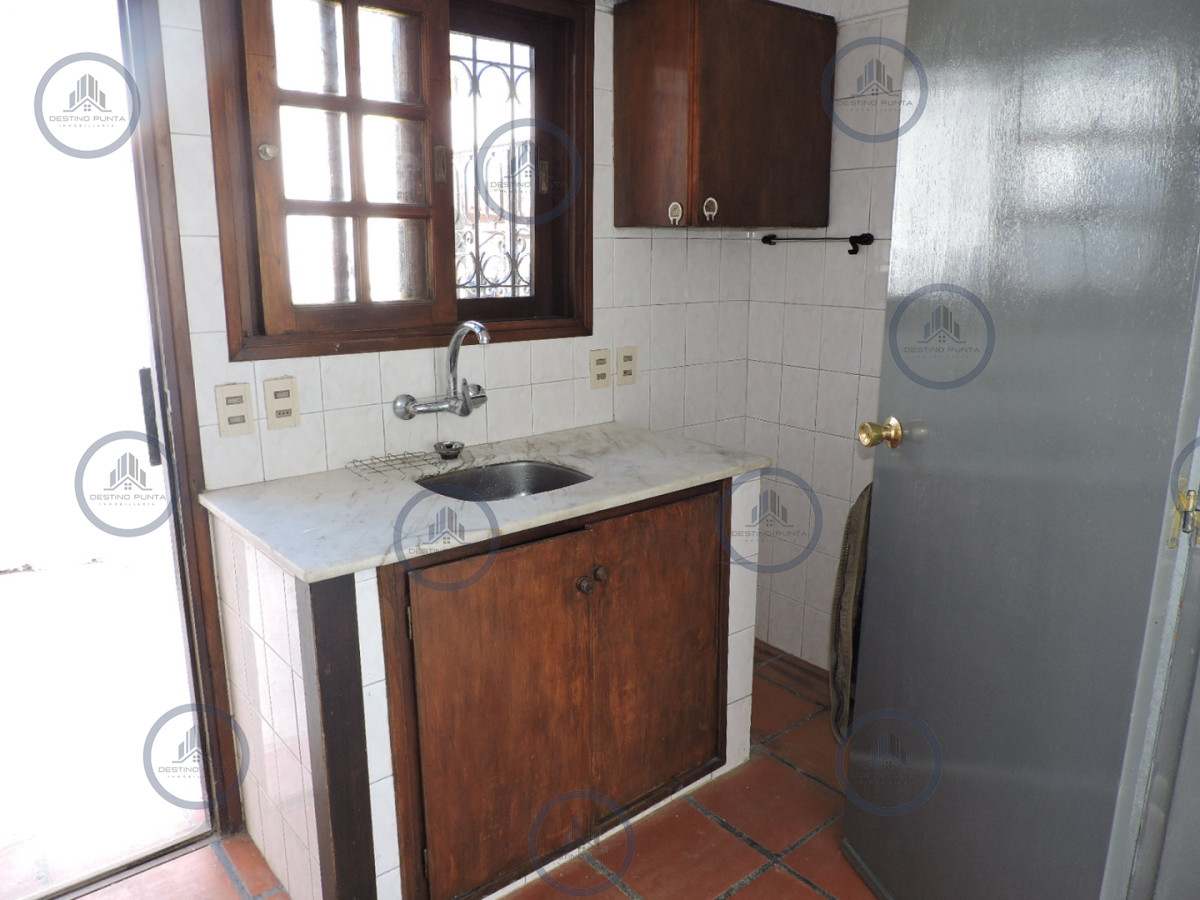 Local Comercial ID.3215 - Local comercial en centro de Maldonado Alquiler Anual