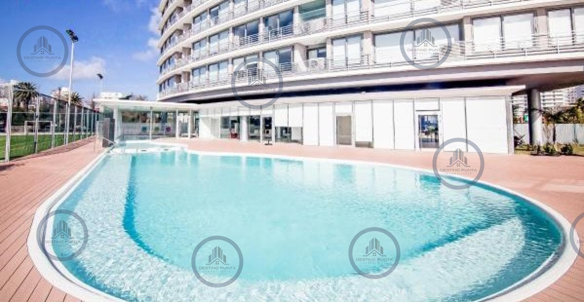 Apartamento ID.447 - Alquiler temporal de apartamento de dos dormitorios con dos baños en Playa Mansa, Punta del Este