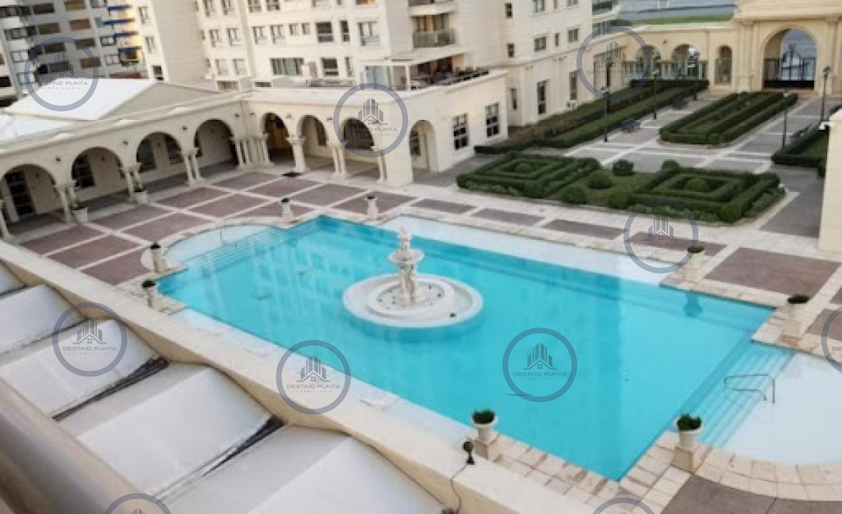 Apartamento ID.238 - Apartamento de 3 Dormitorios en Imperiale, Frente al Mar  - Oportunidad en Venta