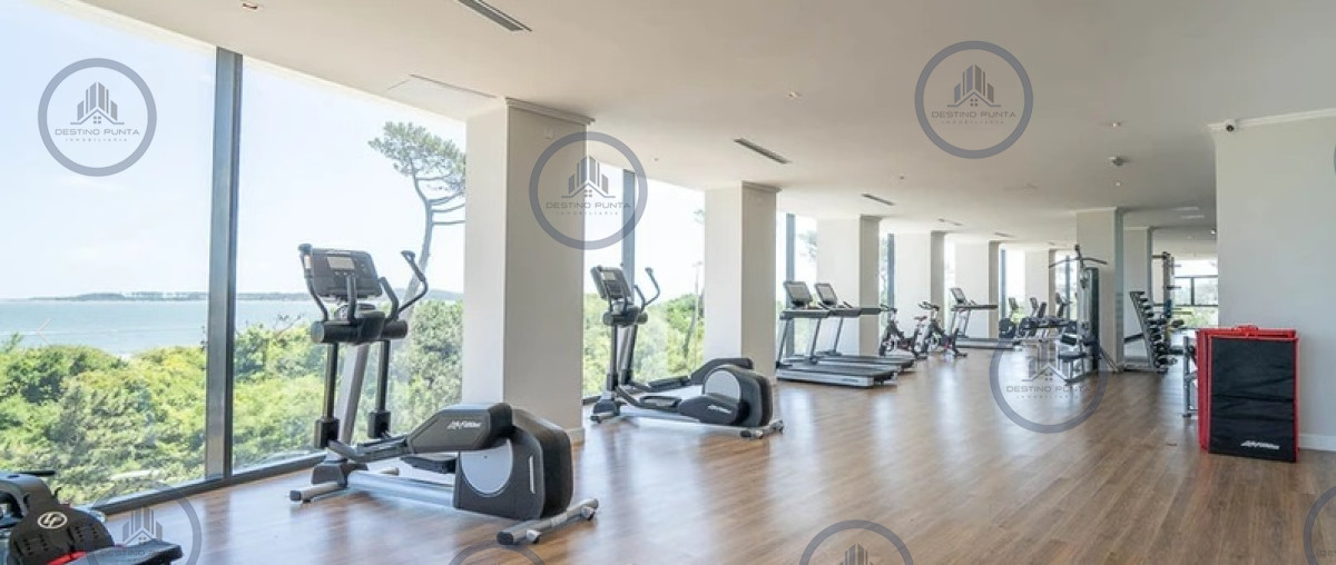 Apartamento ID.1729 - Excelente Apartamento de 2 Dormitorios Frente al Mar - Punta del Este