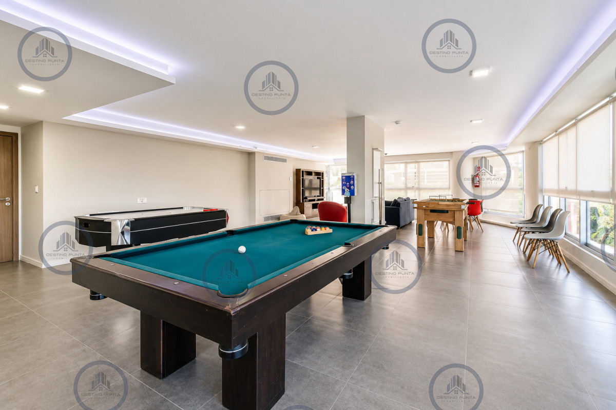 Apartamento ID.3284 - Alquiler temporal de apartamento a pasos de Playa Brava, 3 dormitorios mas dependencia y parrillero