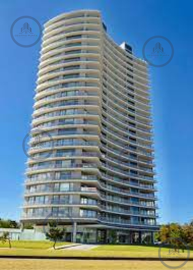 Apartamento ID.447 - Alquiler temporal de apartamento de dos dormitorios con dos baños en Playa Mansa, Punta del Este