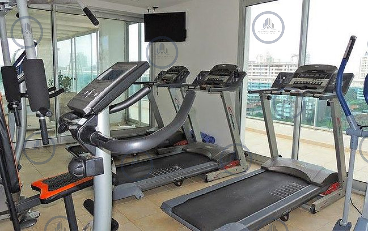 Apartamento ID.1622 - Apartamento de 1 Dormitorio en Torre con Servicios, Cerca del Mar - Alquiler Anual, Punta del Este