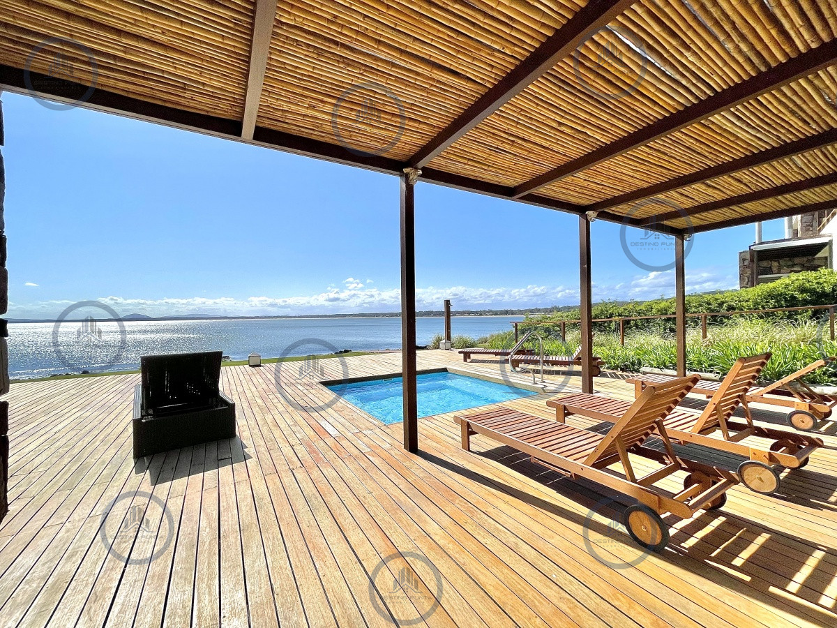 Apartamento ID.1192 - Venta y alquiler de apartamento de dos dormitorios con parrillero de uso exclusivo en Punta Ballena