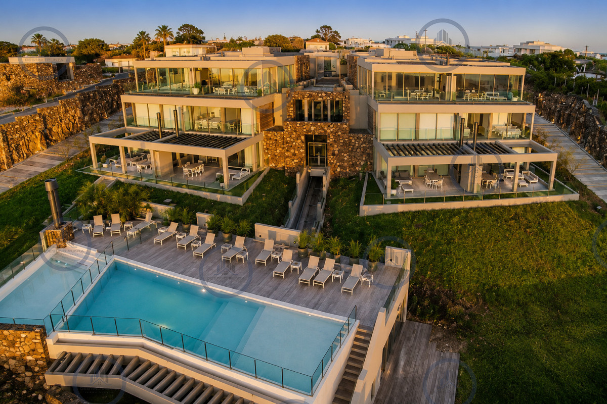 Apartamento ID.429 - Apartamento de 3 Dormitorios, Parrillero de uso exclusivo y Jardín en Punta Ballena, Punta del Este