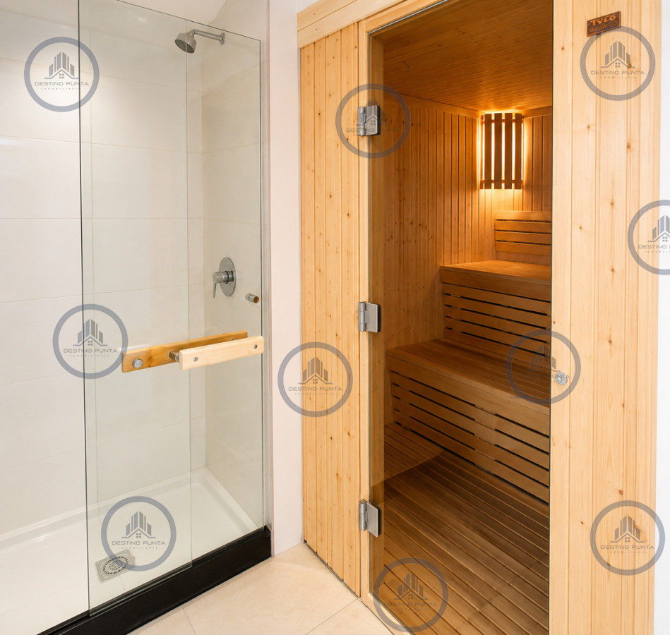 Apartamento ID.1590 - Venta de apartamento de 1 Dormitorio en el corazón de la Península, Punta del Este