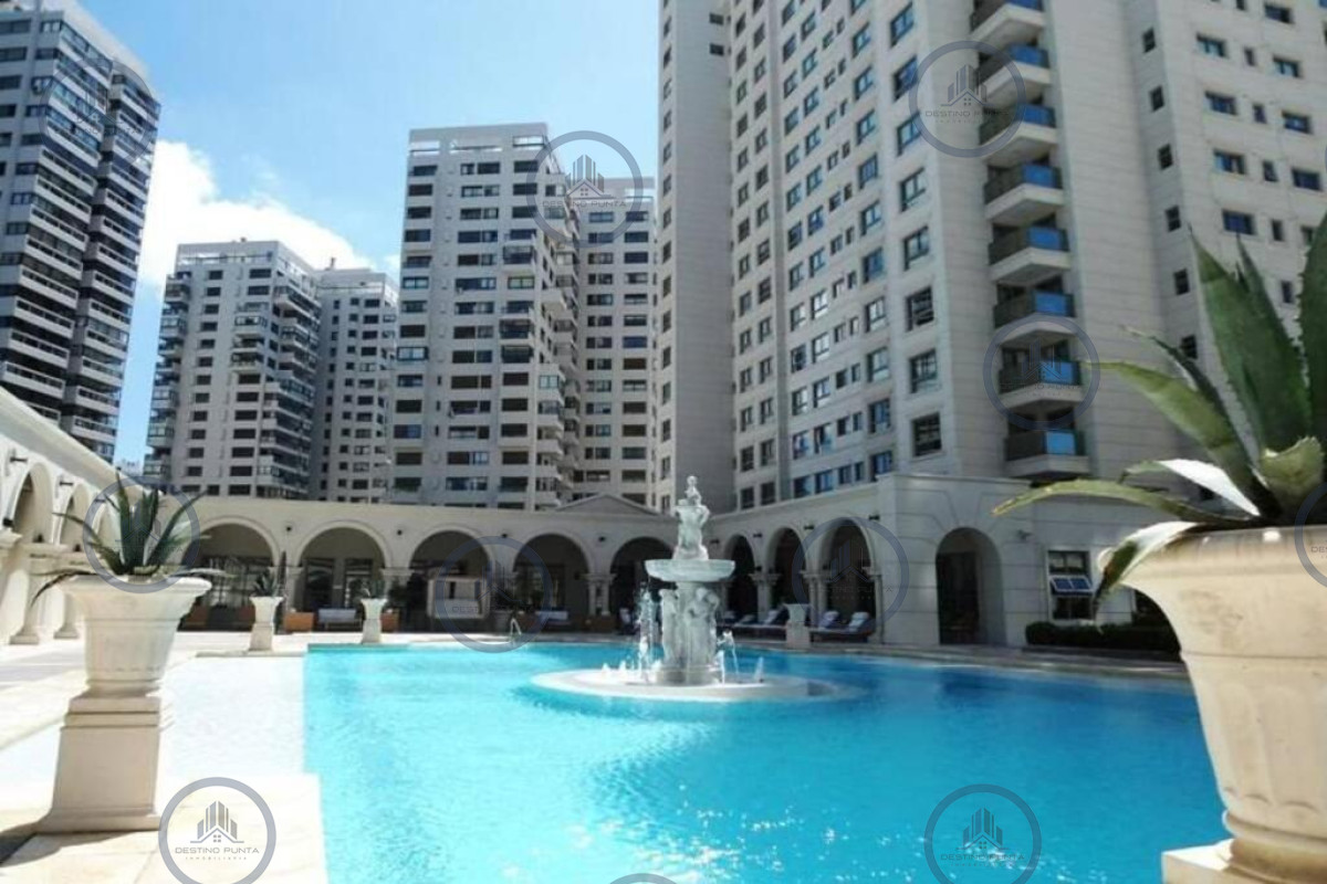 Apartamento ID.238 - Apartamento de 3 Dormitorios en Imperiale, Frente al Mar  - Oportunidad en Venta