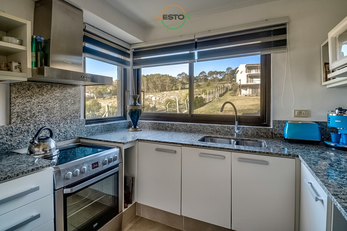 Apartamento ID.5863 - Venta apartamento de 2 dormitorios en primera linea de Punta Ballena 