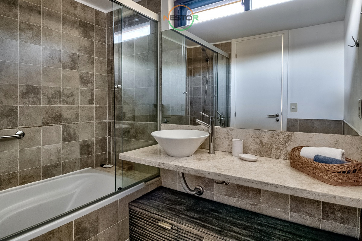 Apartamento ID.5863 - Venta apartamento de 2 dormitorios en primera linea de Punta Ballena 