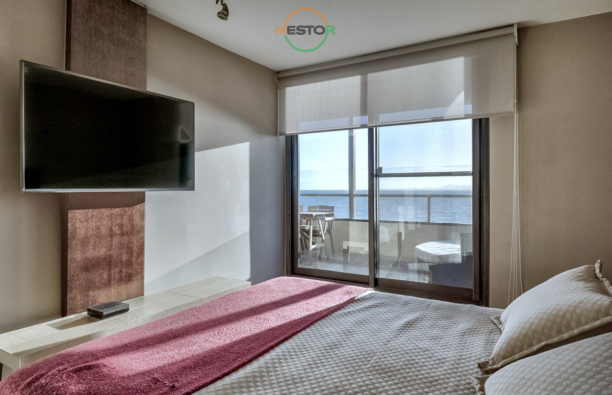 Apartamento ID.5863 - Venta apartamento de 2 dormitorios en primera linea de Punta Ballena 