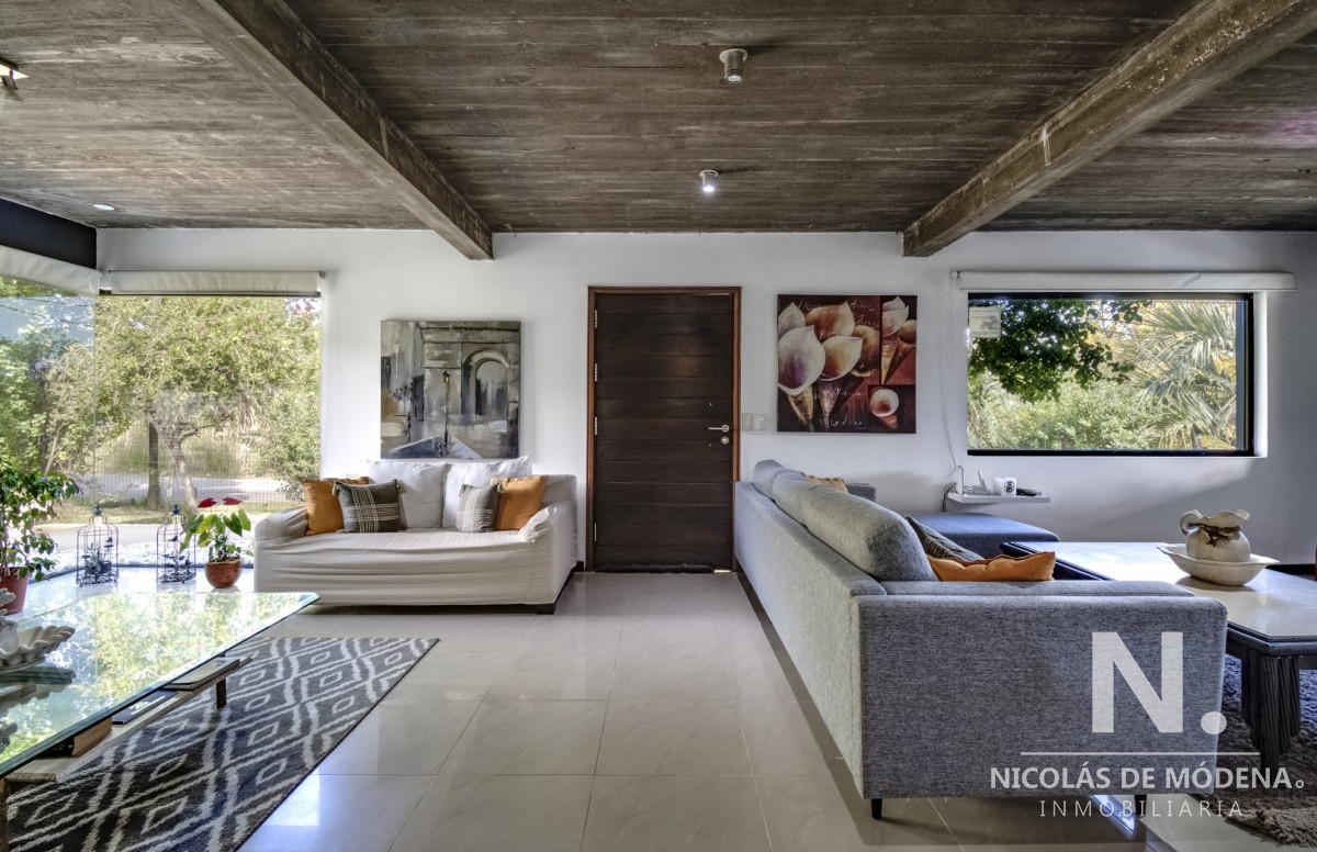 Casa de 3 dormitorios con piscina, Lausana - GoPunta - Portal Inmobiliario de Punta del Este - Maldonado