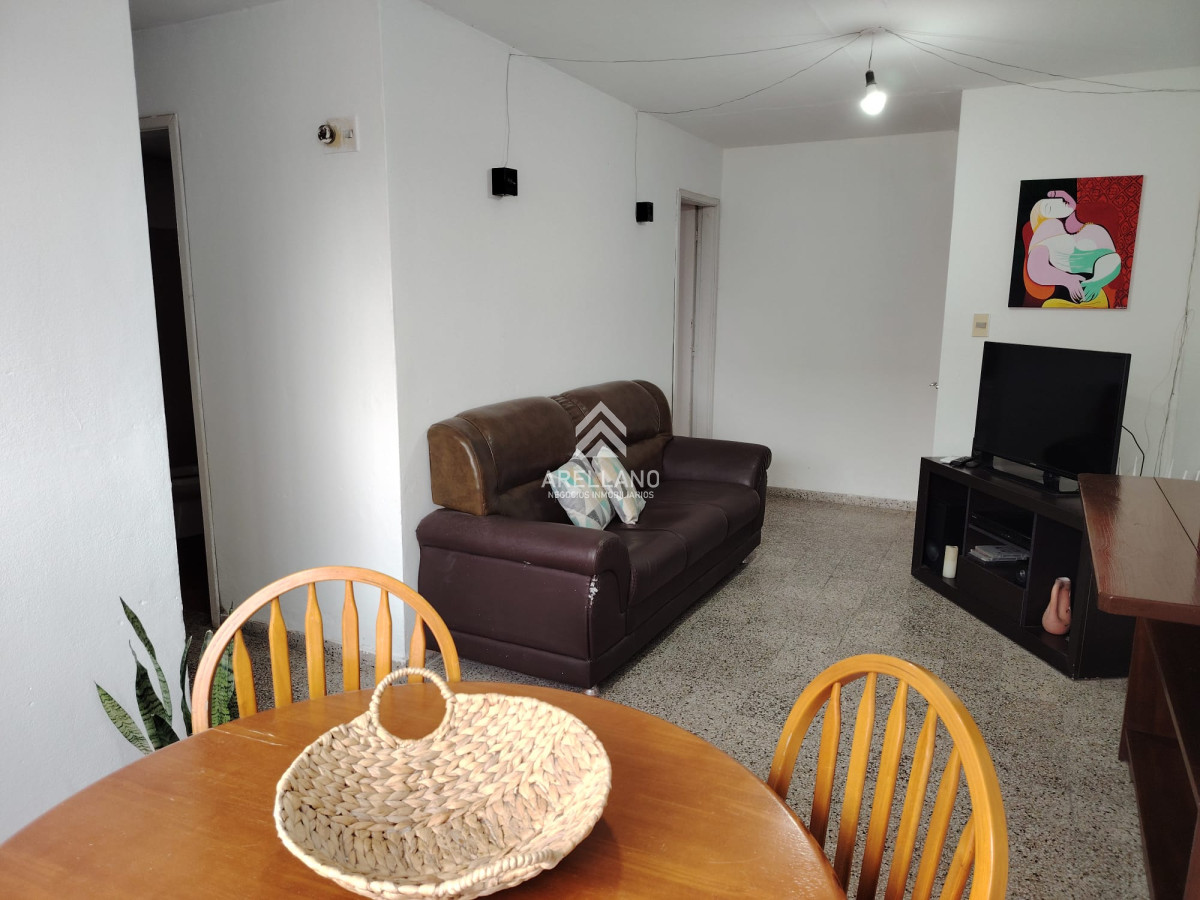 Apartamento ID.4433 - Venta apartamento 2 dormitorios Maldonado, Ideal renta! 