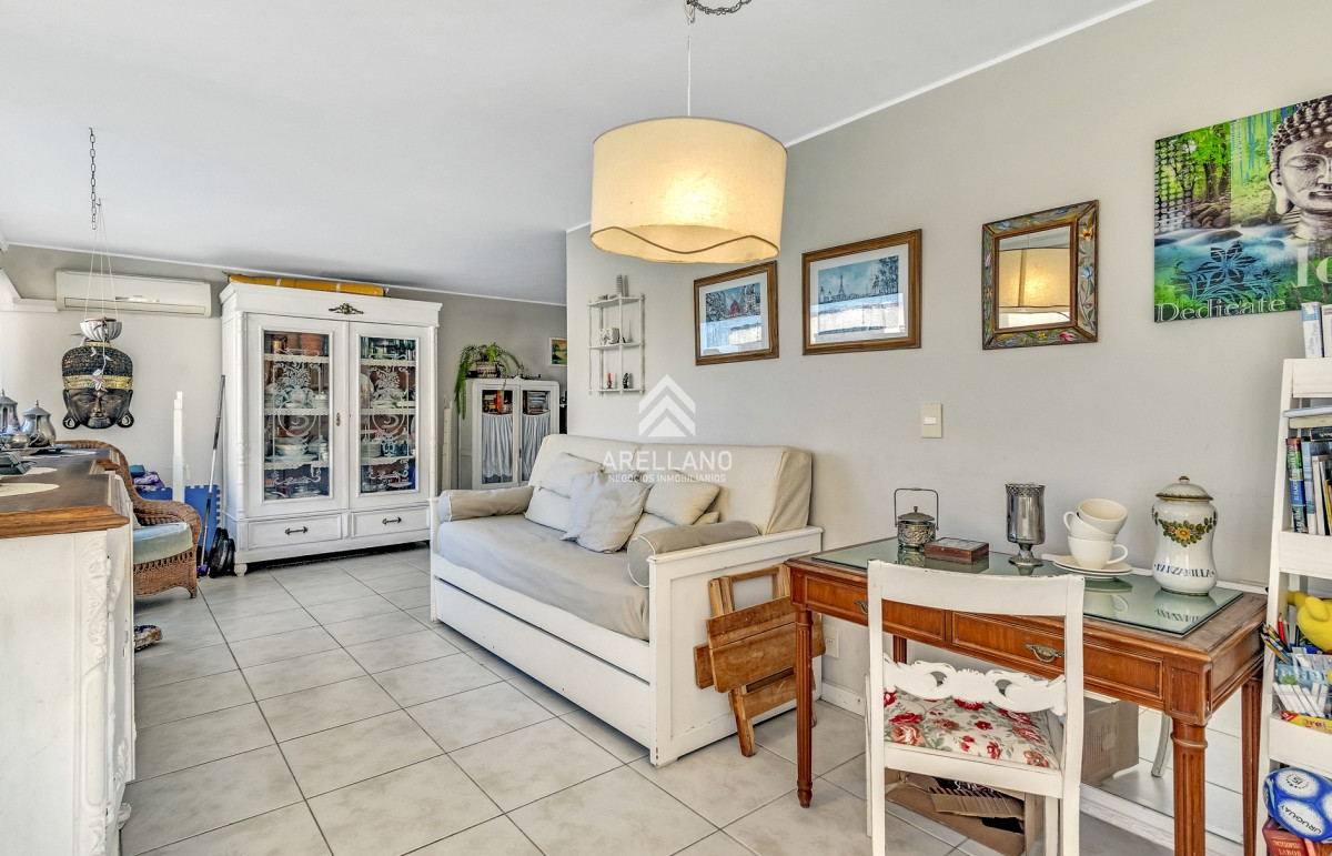 Apartamento ID.2462 - Venta apartamento 2 dormitorios Península 