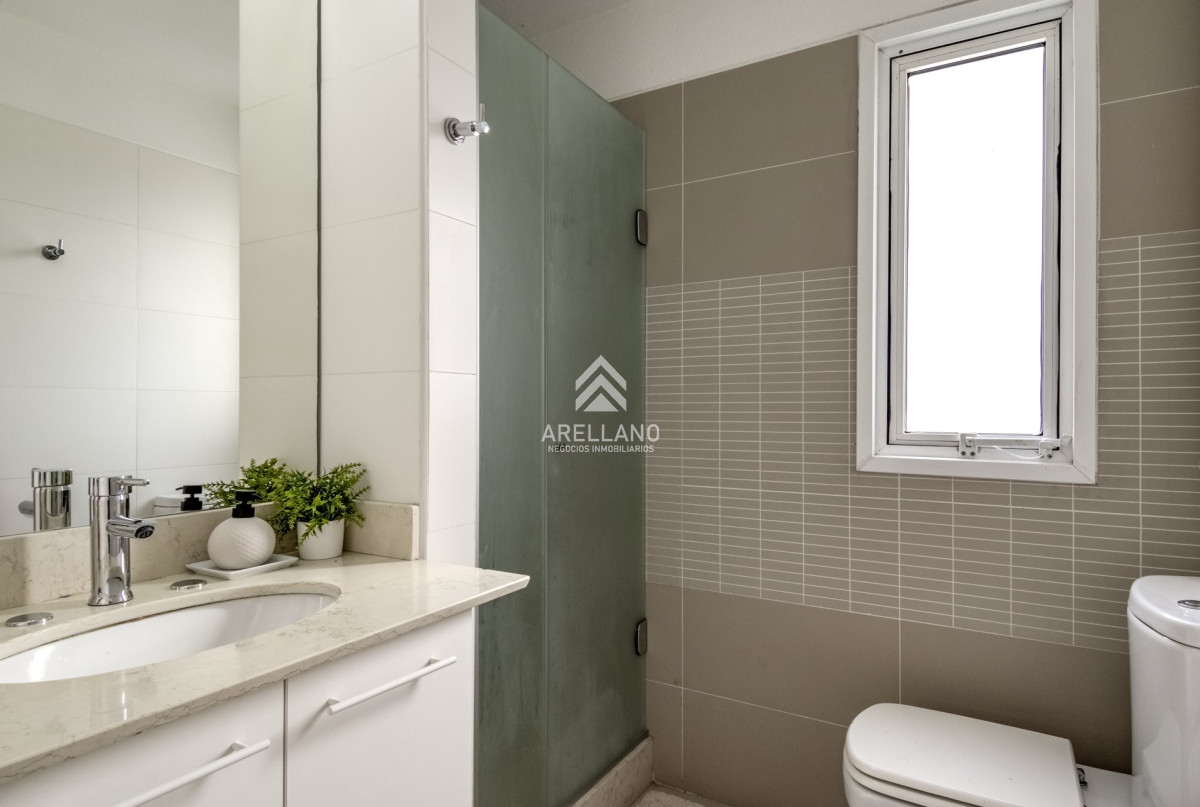 Apartamento ID.1957 - Venta apartamento 2 dormitorios, Roosevelt , Punta del Este 