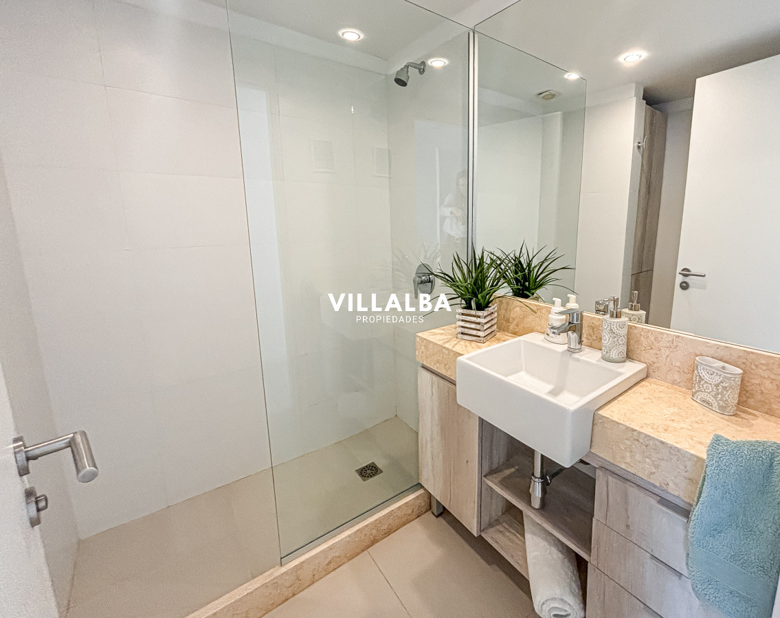 Apartamento ID.3744 - Venta Penthouse Vista al Mar Mansa Punta del Este